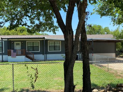 1004 Meadow Oaks Street Azle TX 76020