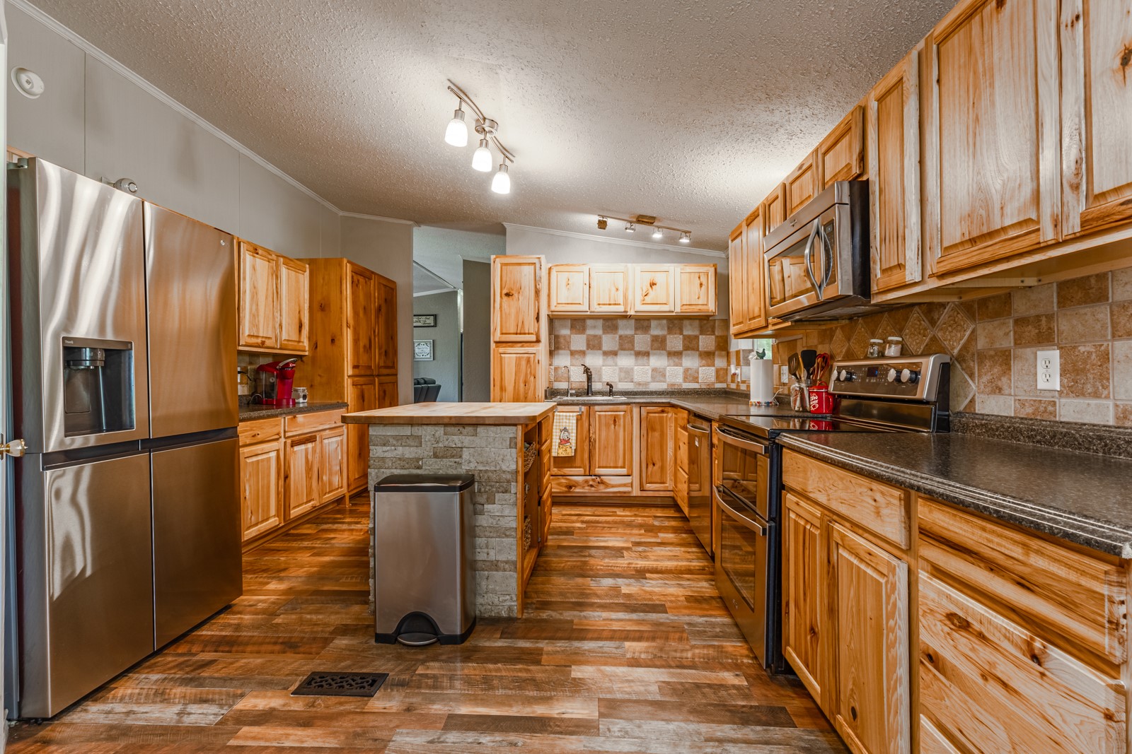 75 Southern Drive Mineral Wells TX 76067