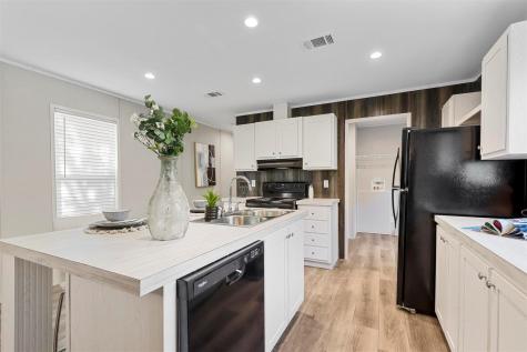 2610 Pinoak Street Granbury TX 76048