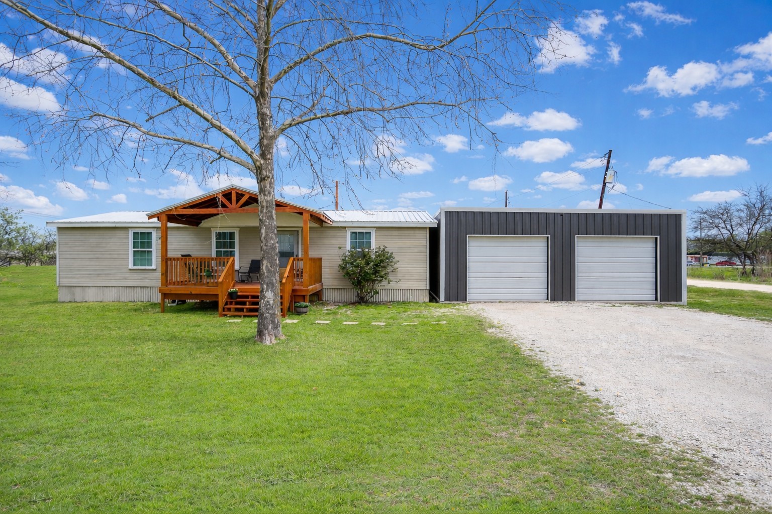 202 S Avenue C Blum TX 76627