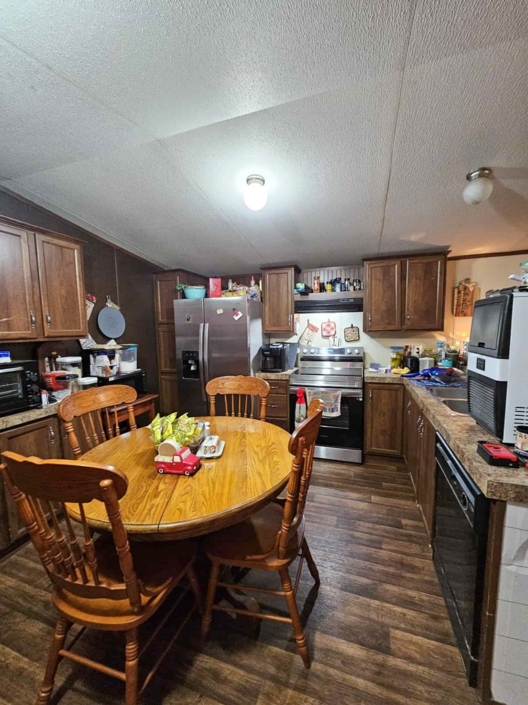 301 An County Road 1370 Palestine TX 75801