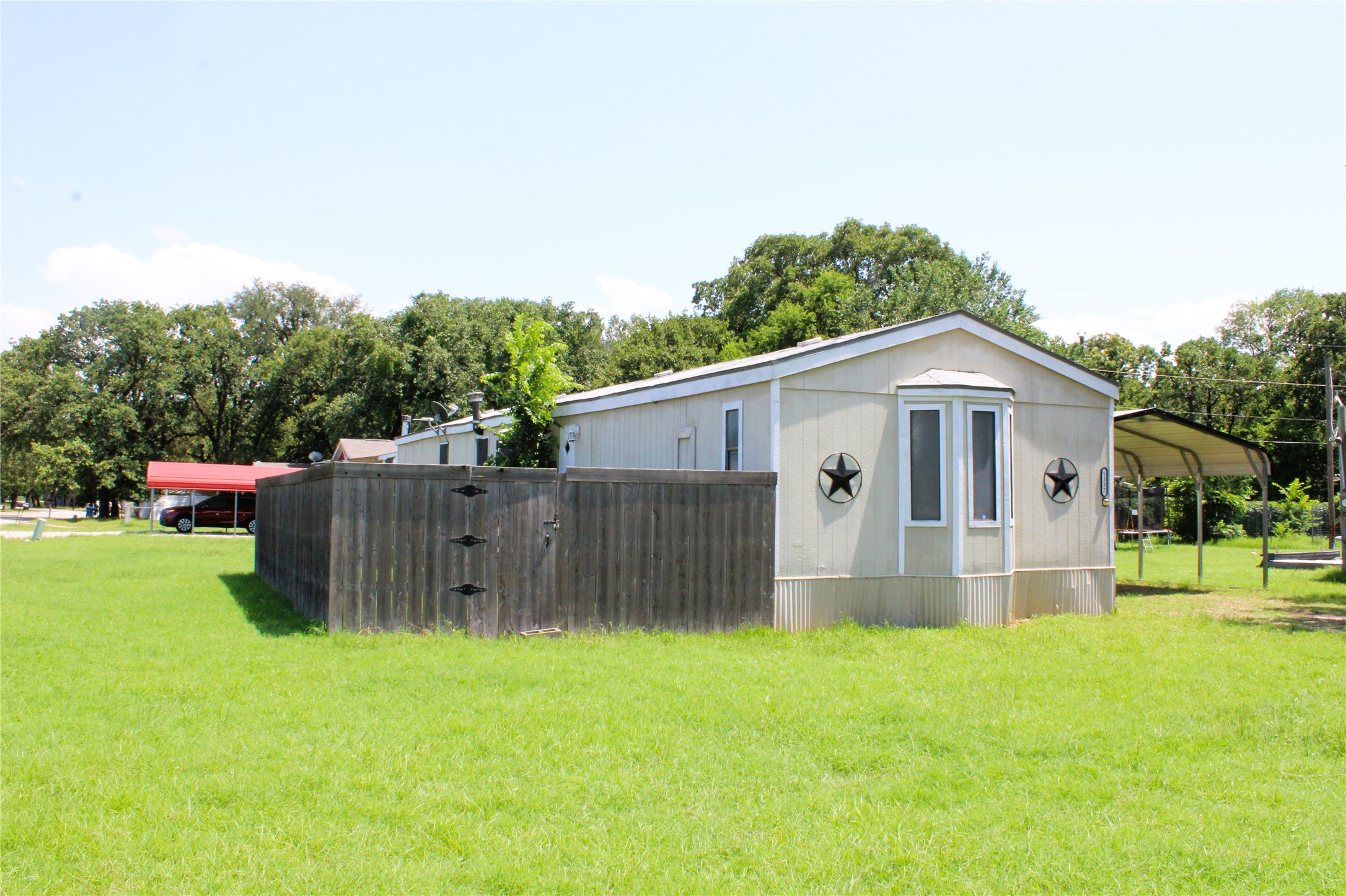1332 Sheri Lane N Azle TX 76020