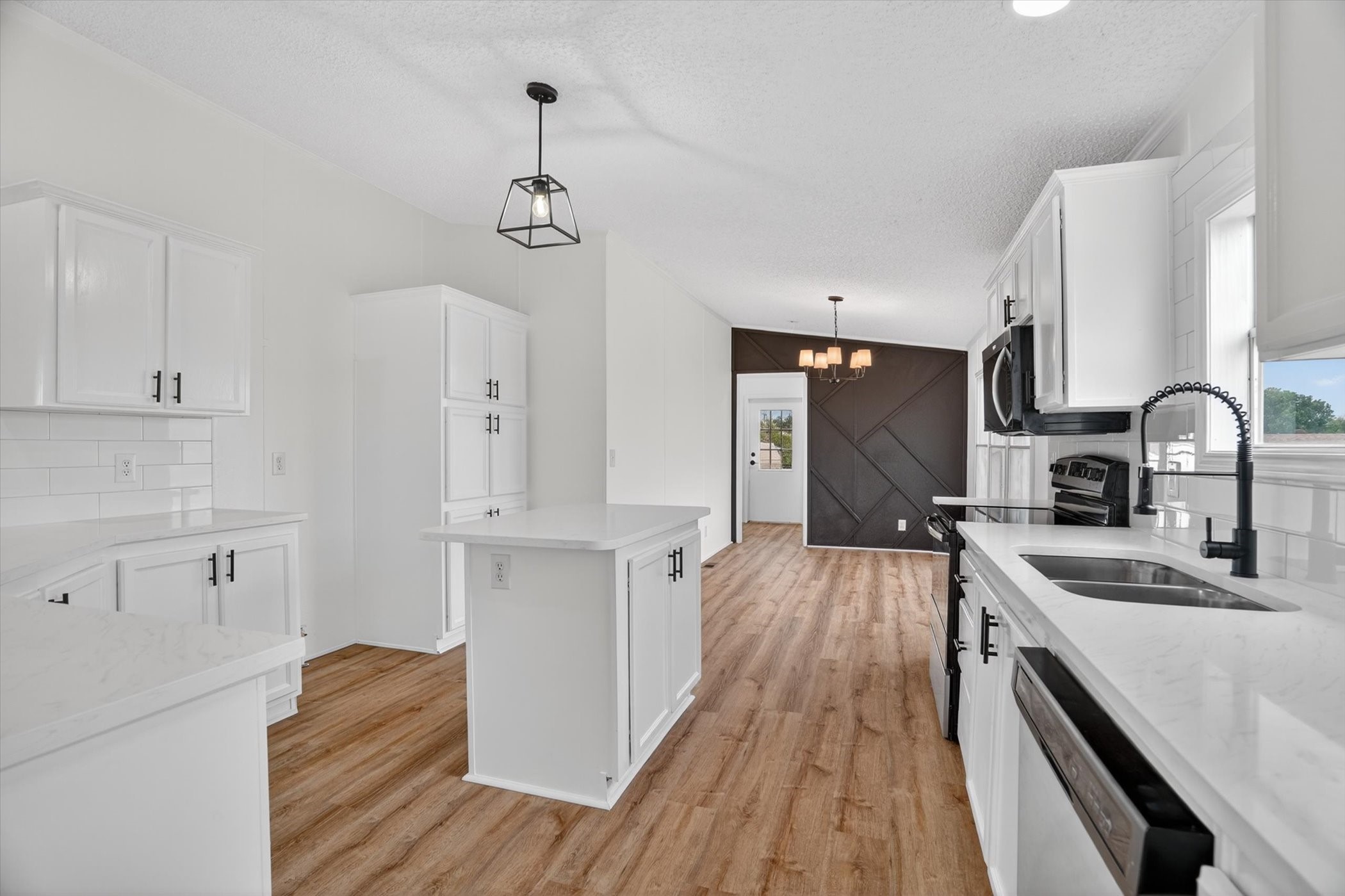 5803 Kentucky Street Joshua TX 76058