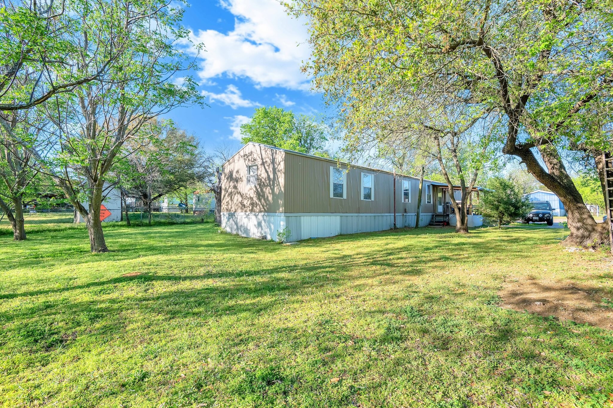 5 Lee Street Keene TX 76059