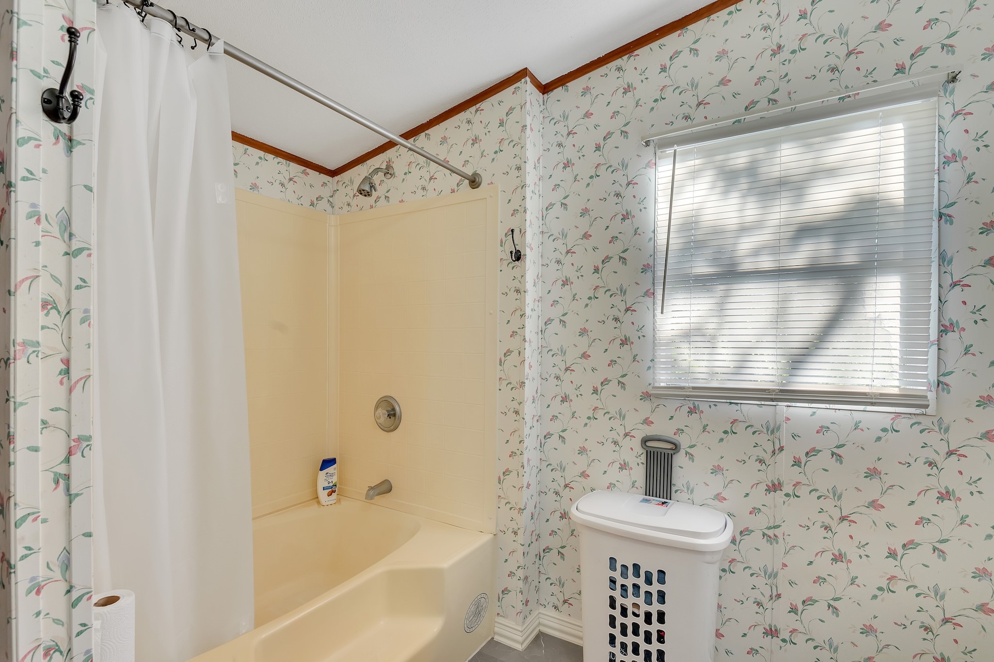 5 Lee Street Keene TX 76059