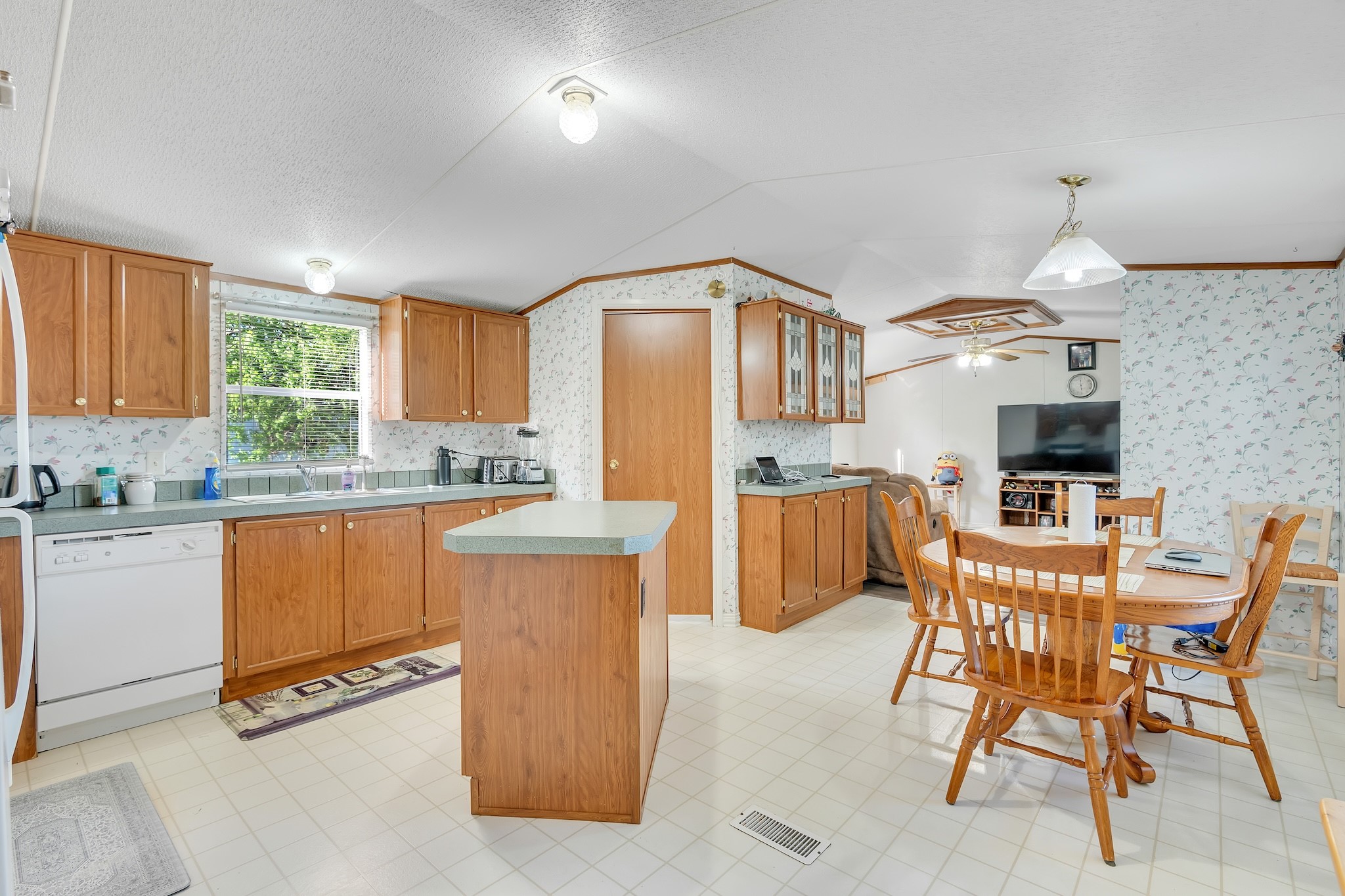 5 Lee Street Keene TX 76059