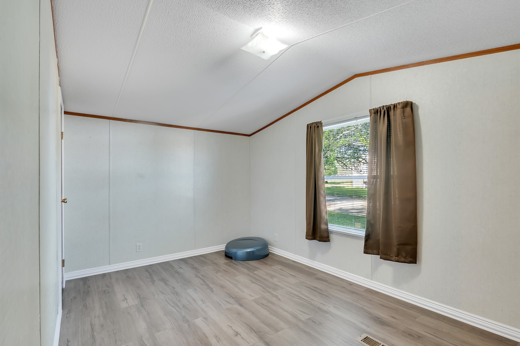 5 Lee Street Keene TX 76059