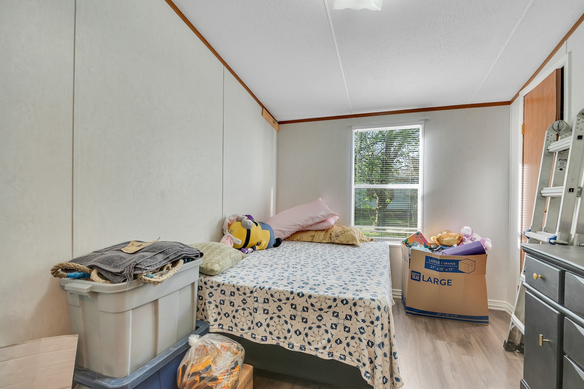 5 Lee Street Keene TX 76059