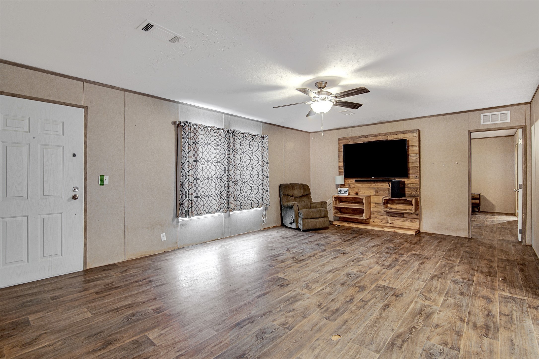 4712 County Road 913 Joshua TX 76058