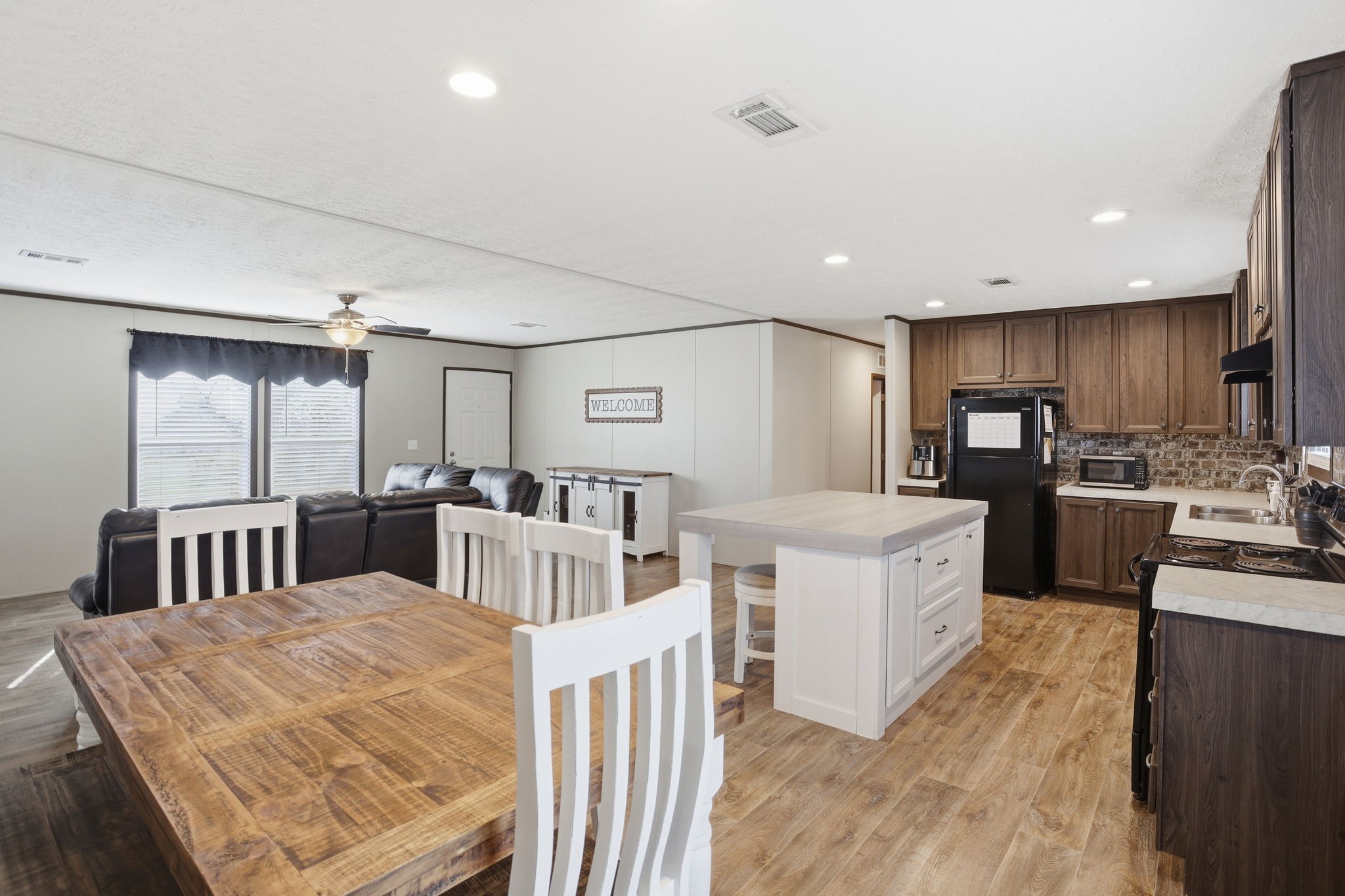350 County Road 4905 Trenton TX 75490