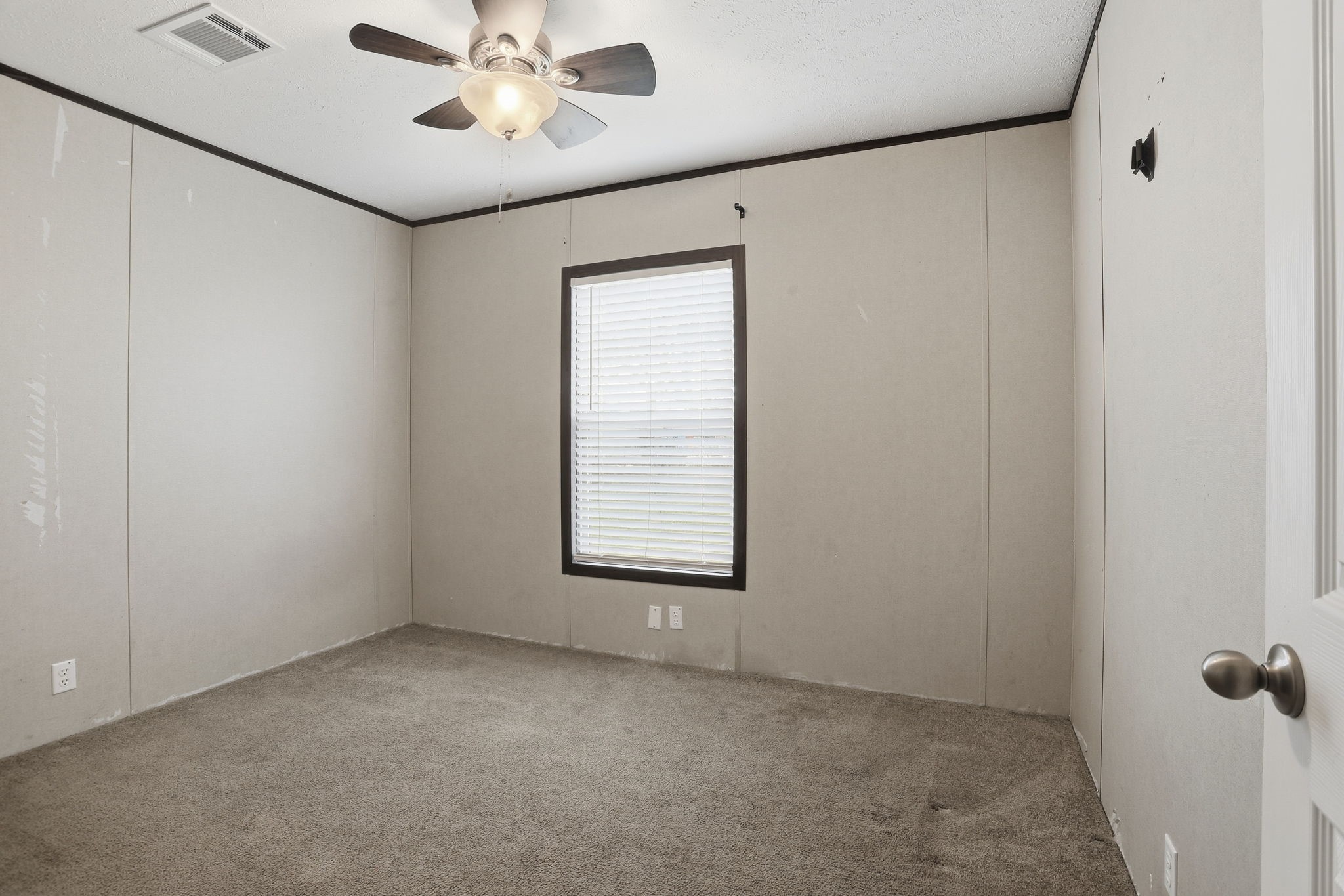 350 County Road 4905 Trenton TX 75490