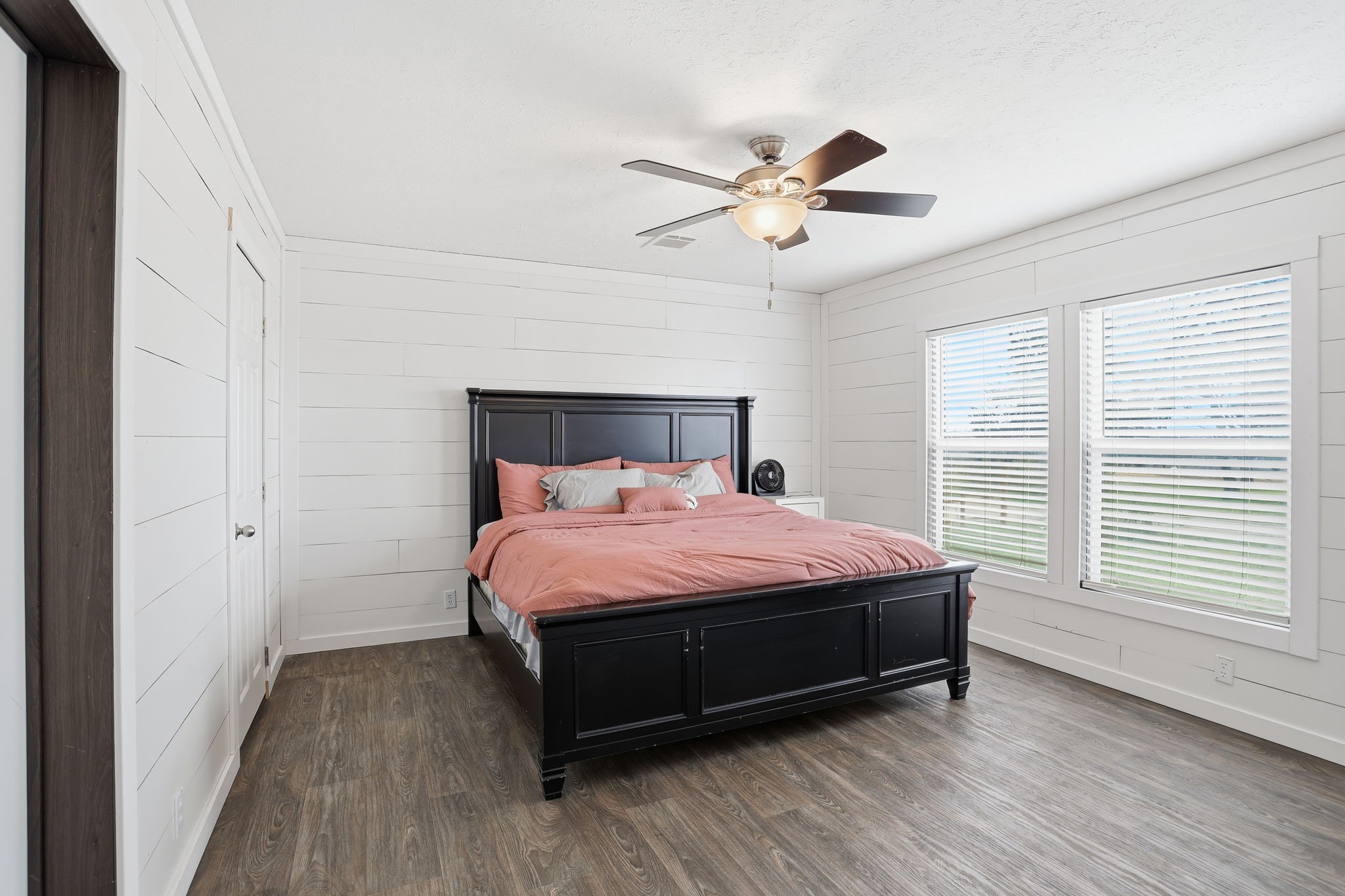 350 County Road 4905 Trenton TX 75490