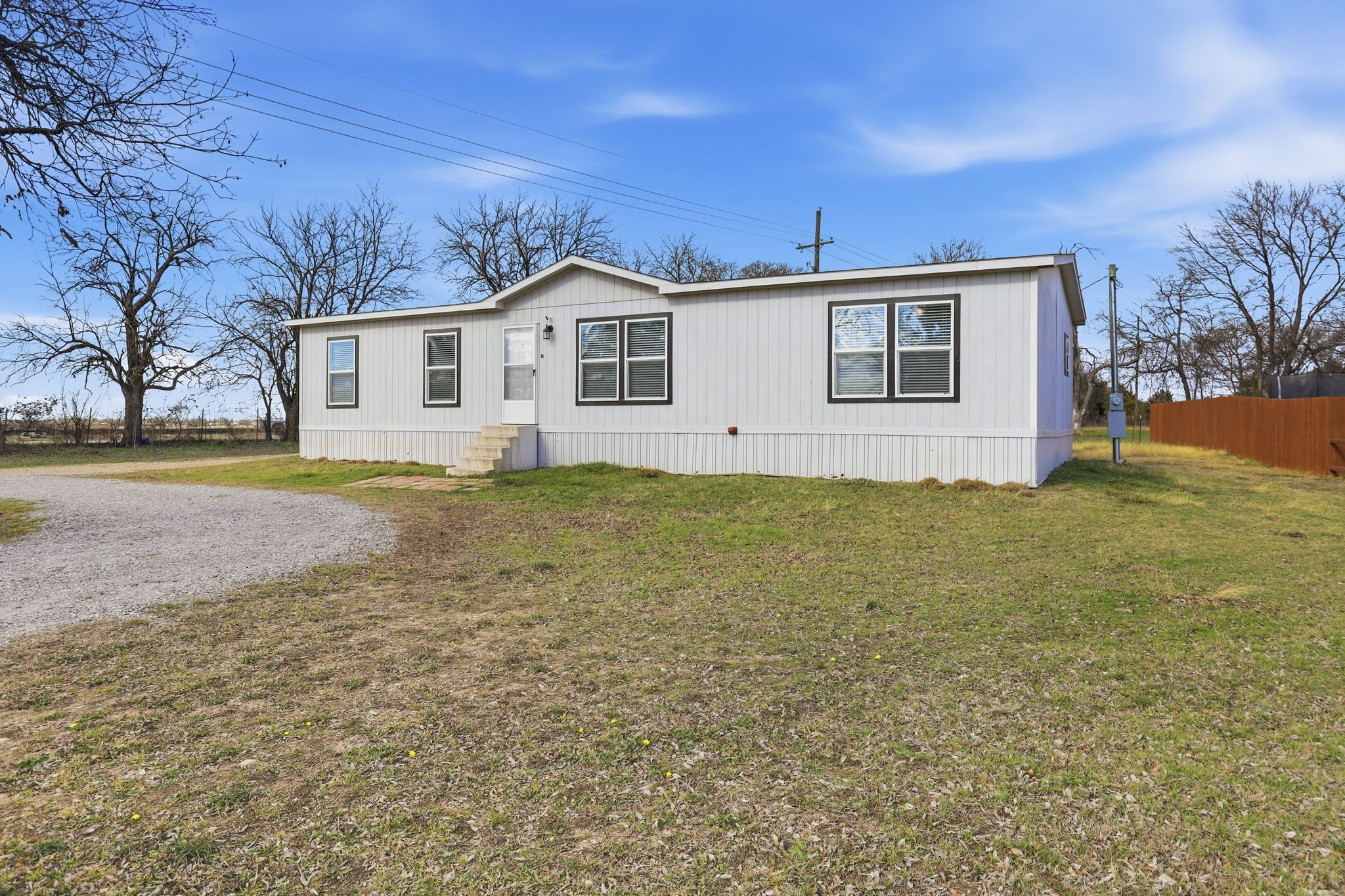 350 County Road 4905 Trenton TX 75490