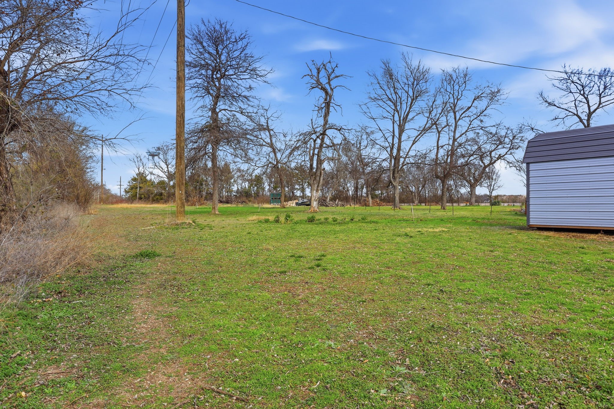 350 County Road 4905 Trenton TX 75490