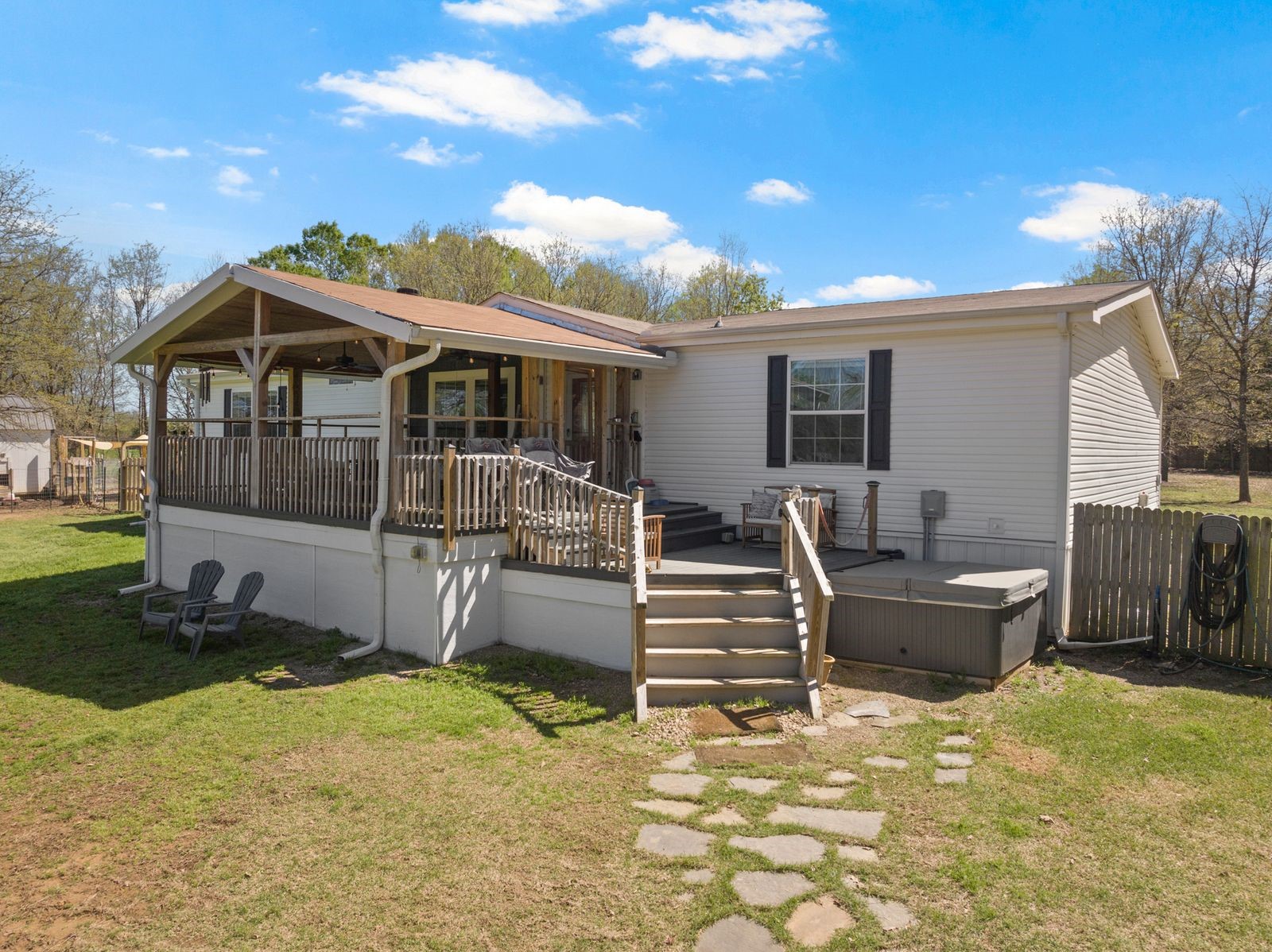 535 NE County Road 2060 Mount Vernon TX 75457