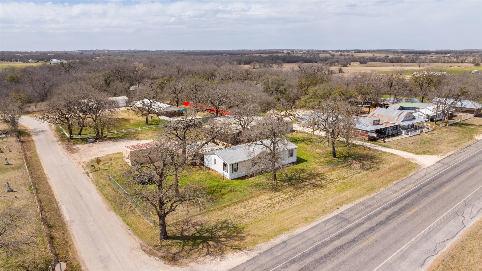 162 County Road 429 Stephenville TX 76401