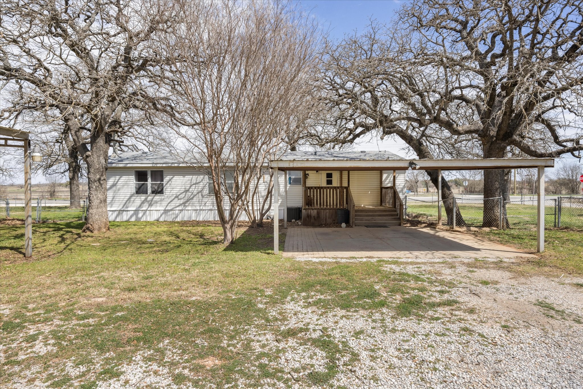 162 County Road 429 Stephenville TX 76401
