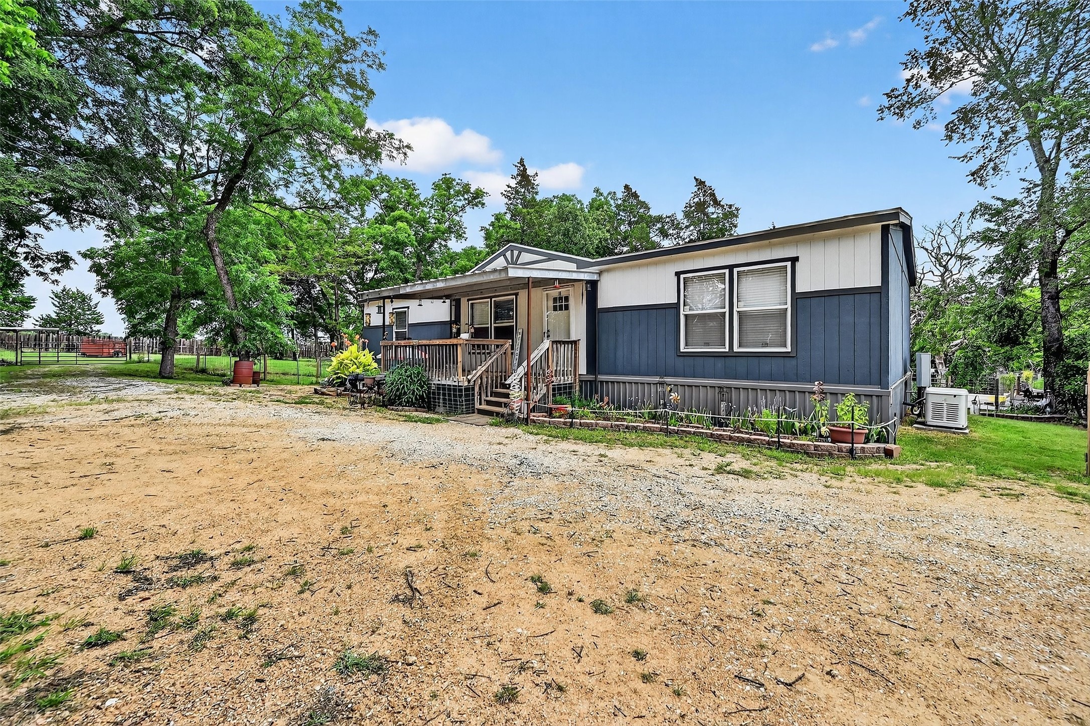 2869 Ranch Road Whitesboro TX 76273