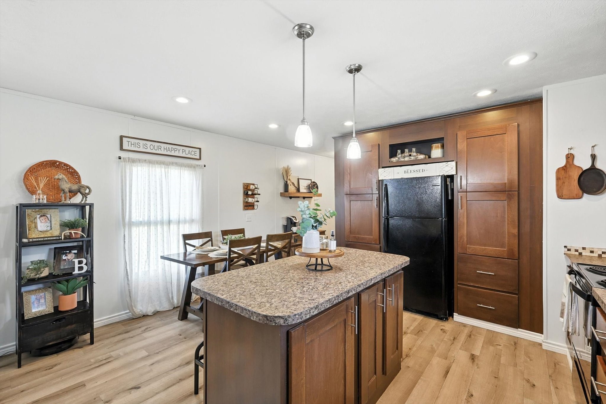 243 County Road 4851 Newark TX 76071