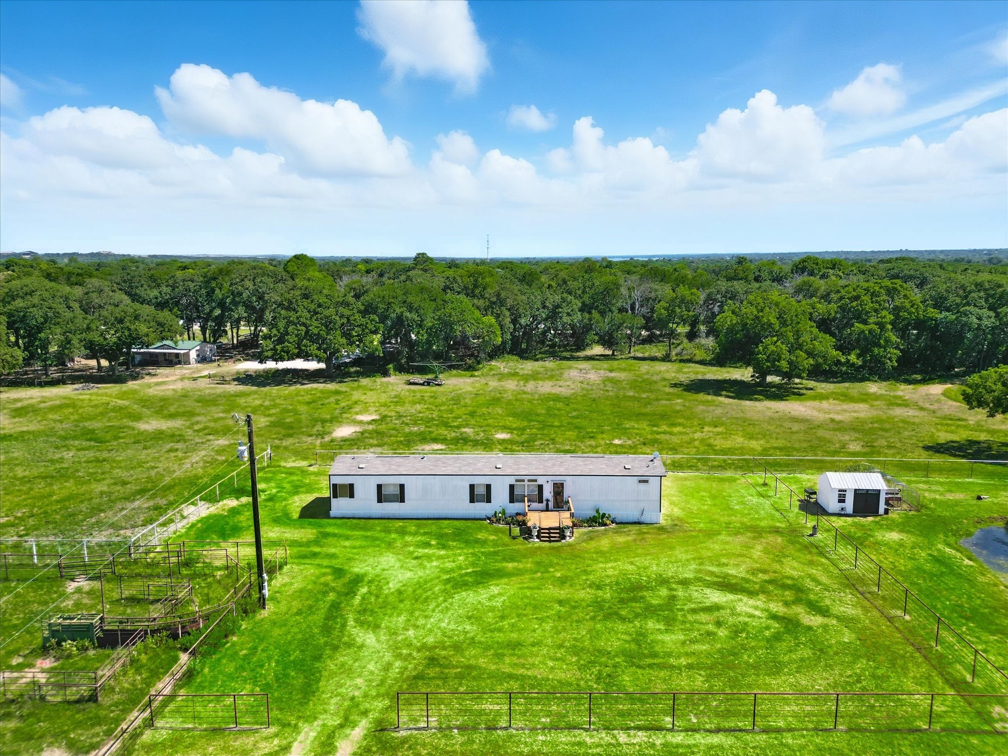 243 County Road 4851 Newark TX 76071