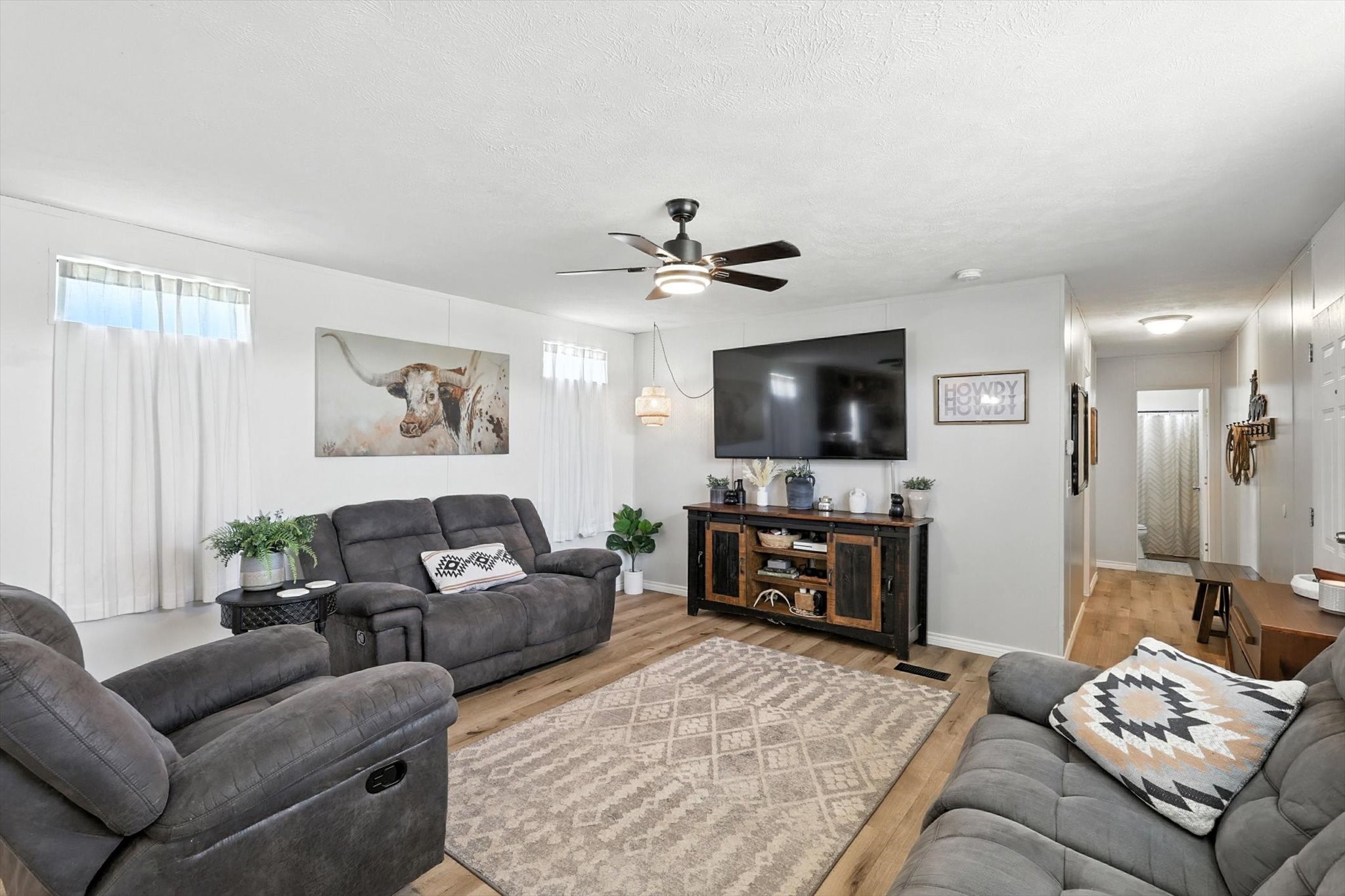243 County Road 4851 Newark TX 76071