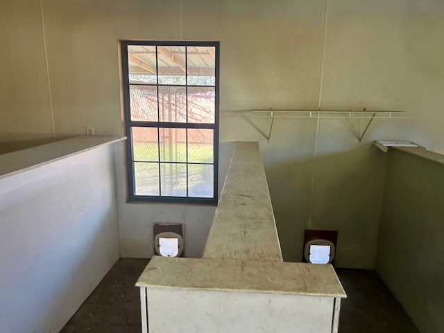 385 County Road 161 Streetman TX 75859