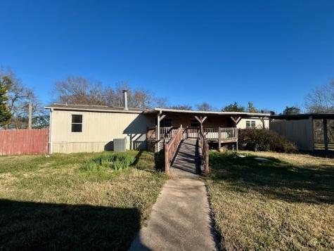 385 County Road 161 Streetman TX 75859