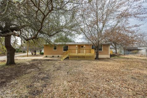 205 W Long Street Elm Mott TX 76640