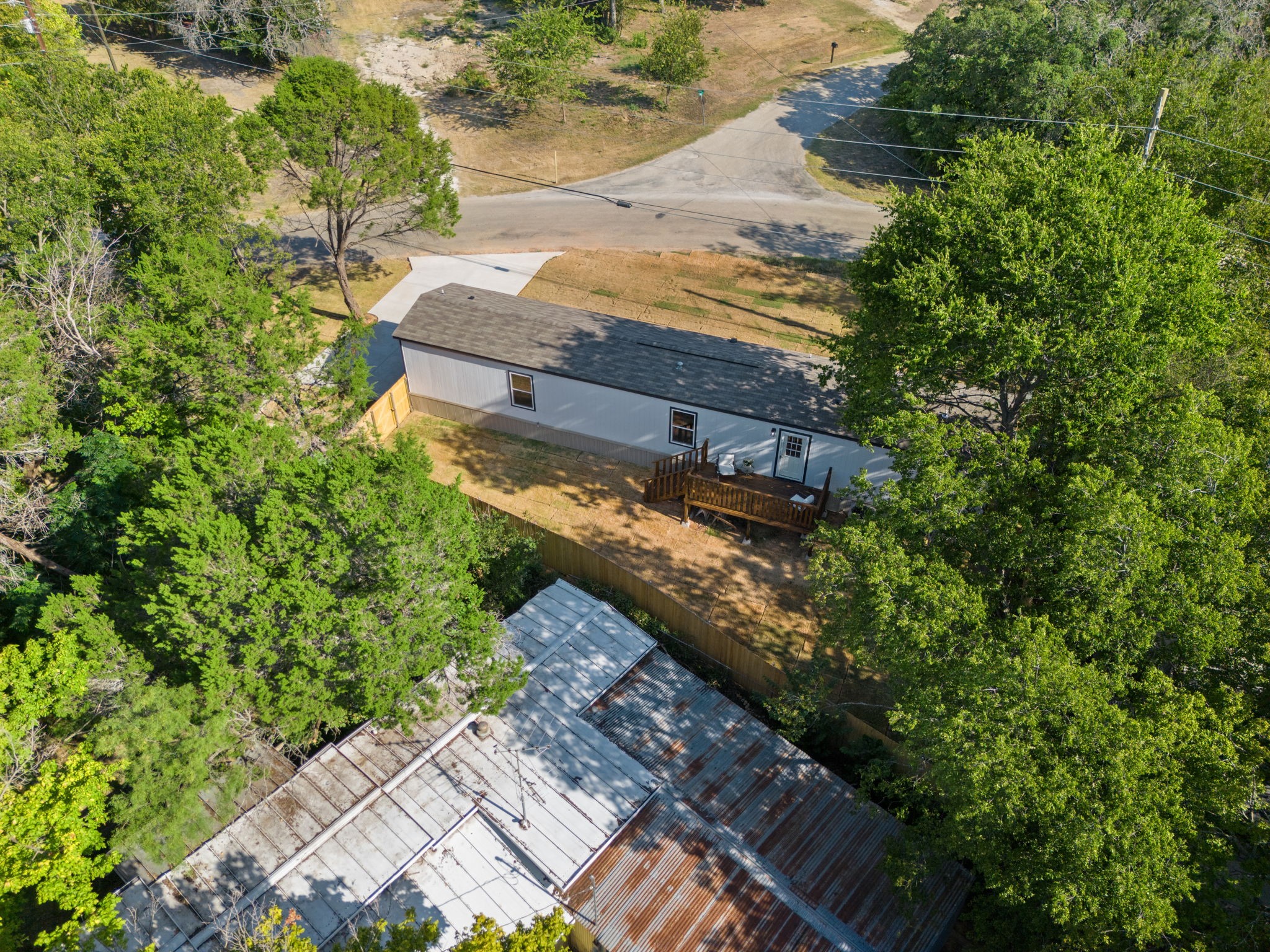 1121 Pawnee Trail Granbury TX 76048