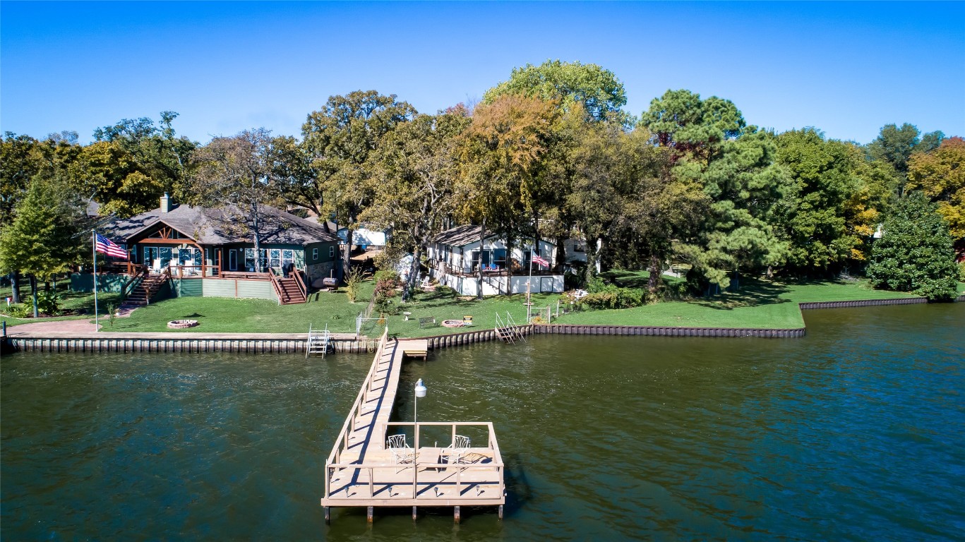 220 Southlake Drive Mabank TX 75156
