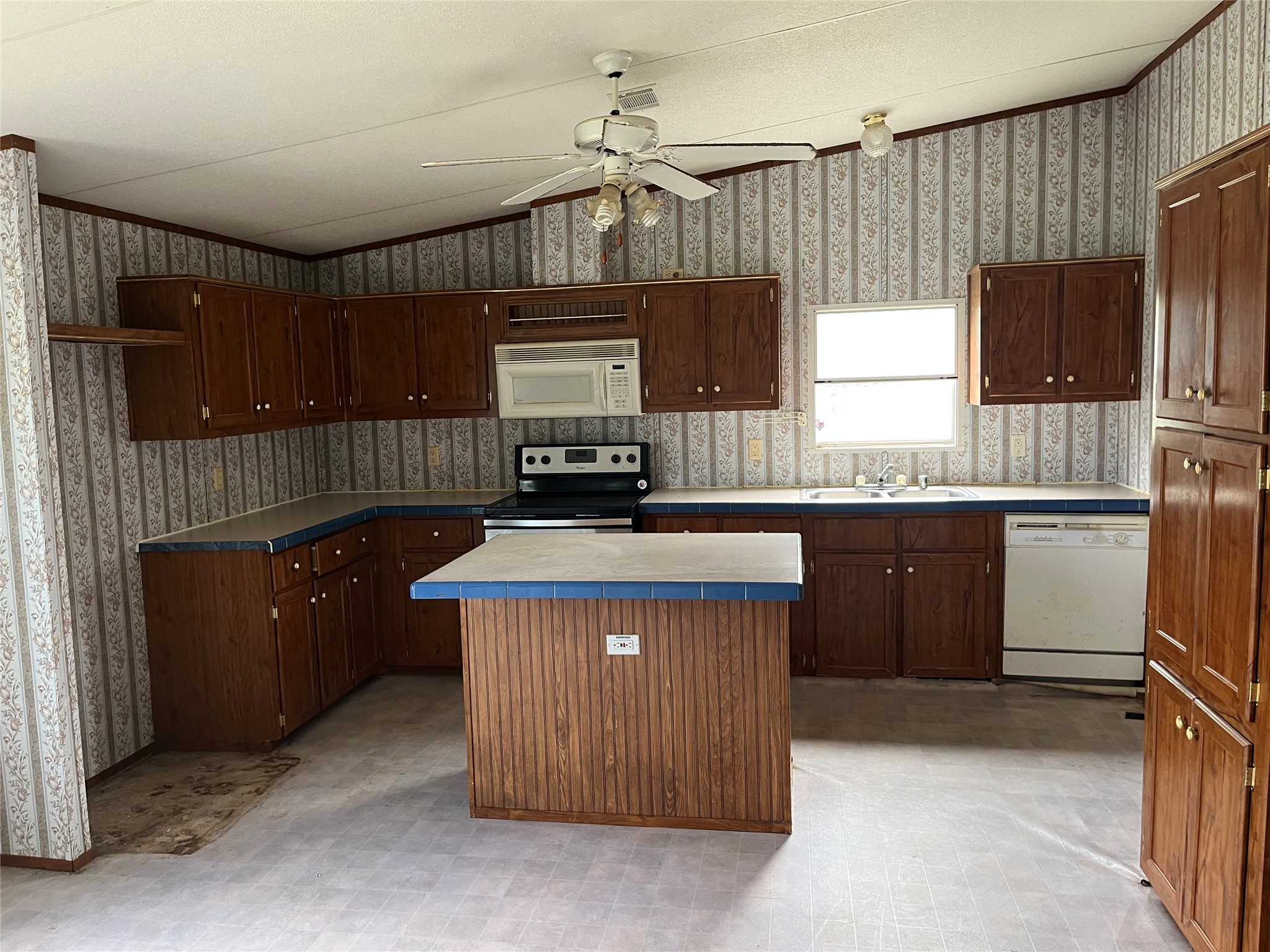 193 Gun Club Road Denison TX 75021