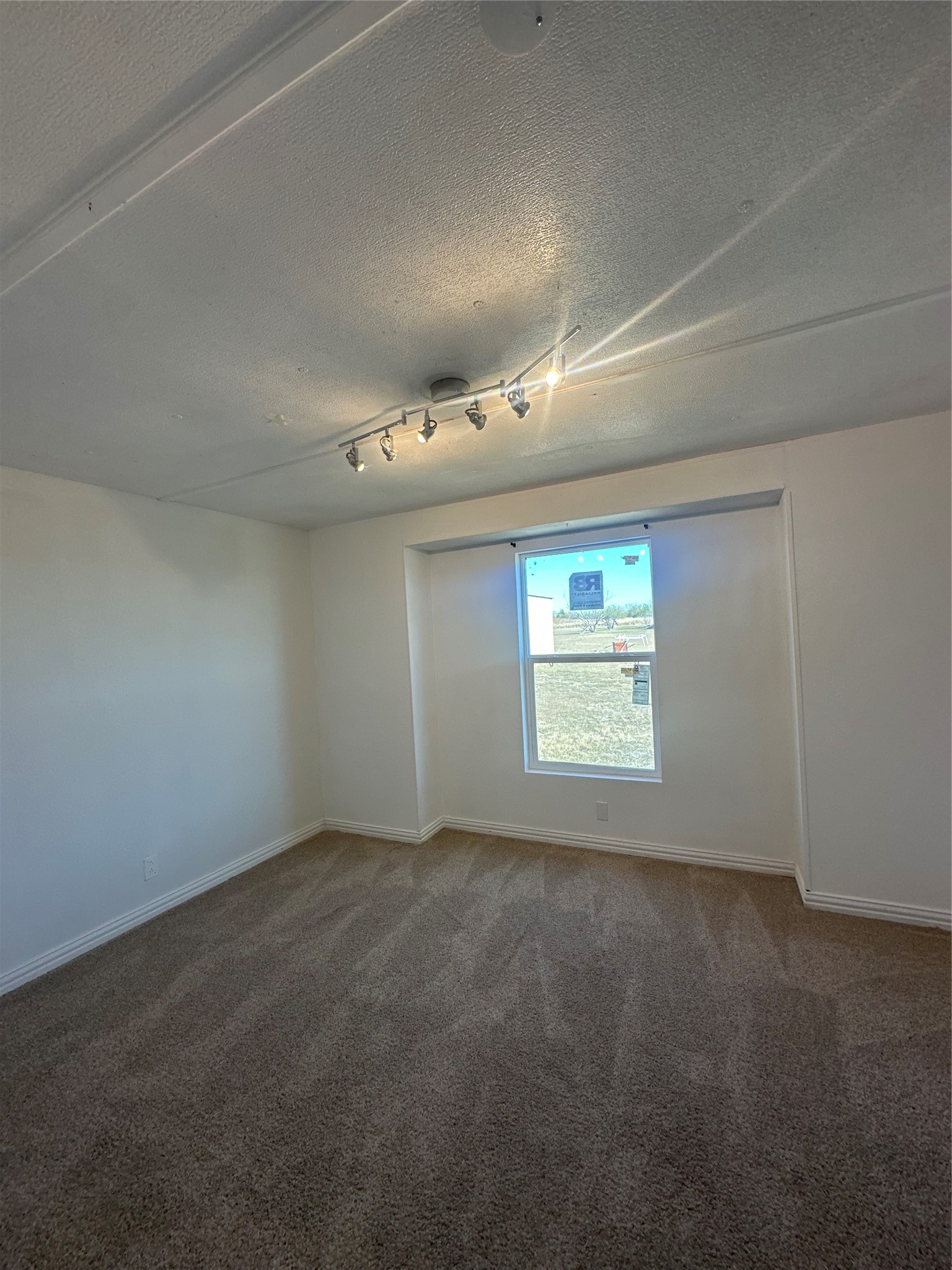 211 Alton Ennis TX 75119