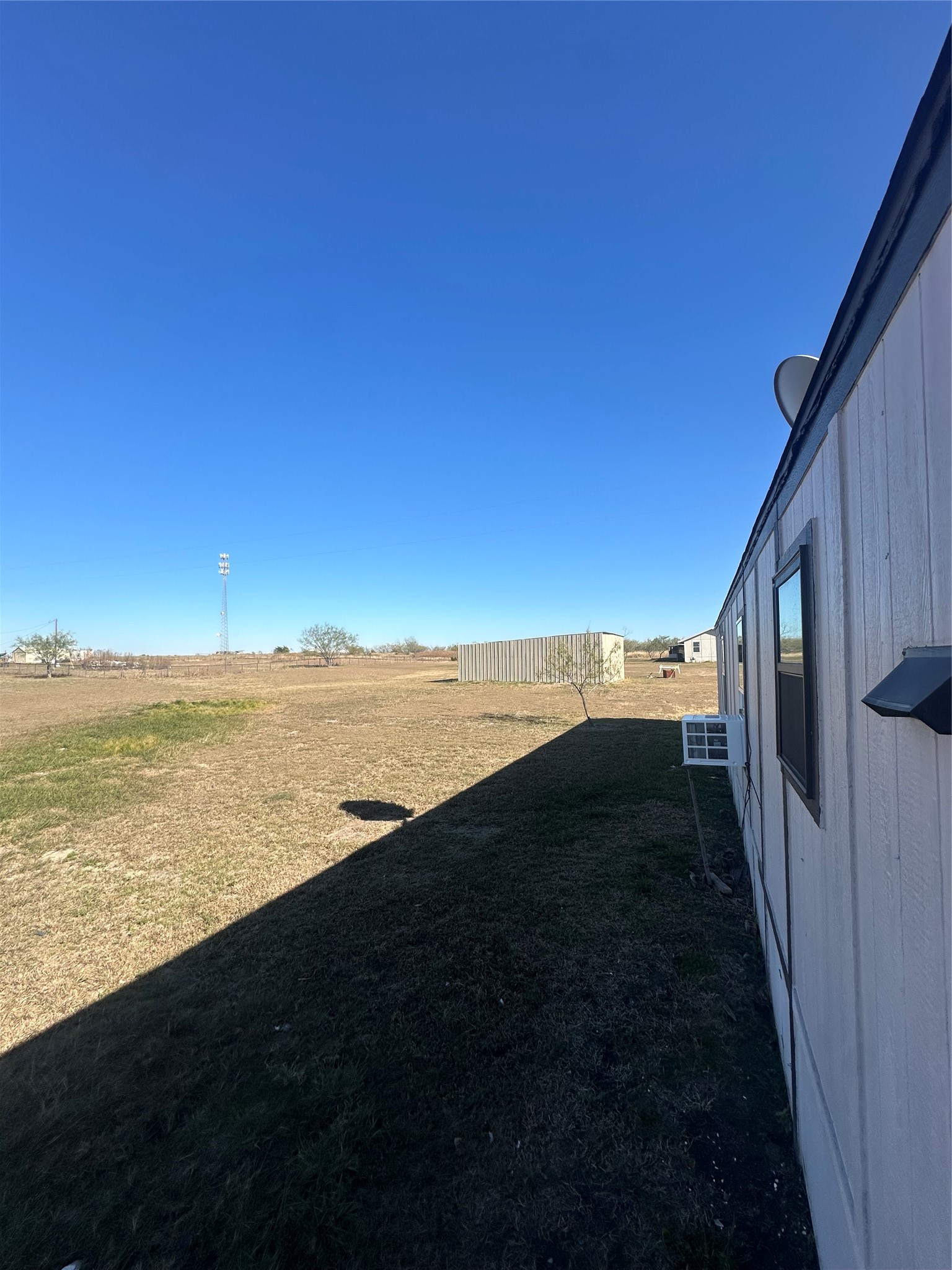 211 Alton Ennis TX 75119