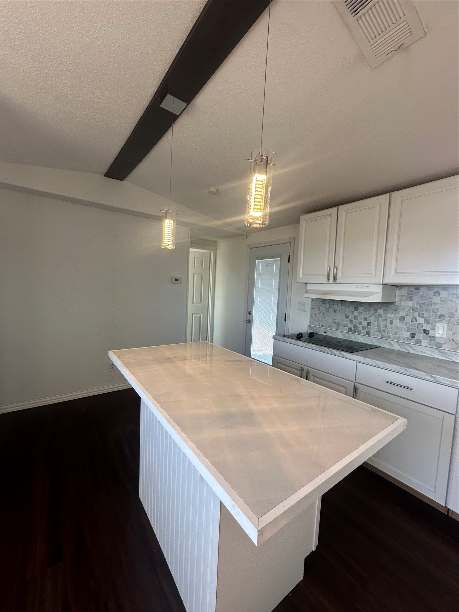 211 Alton Ennis TX 75119