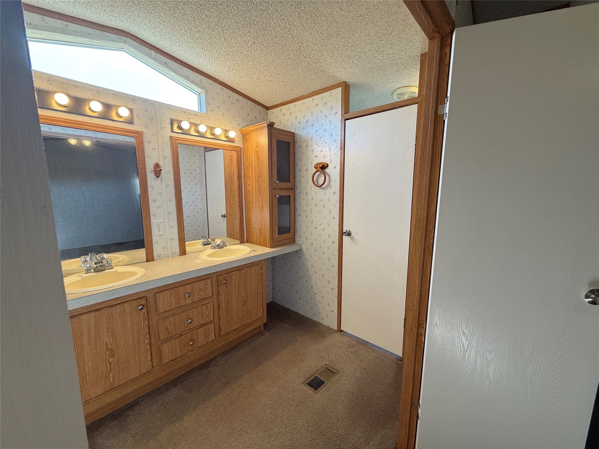 1321 Phoenix Court Granbury TX 76048