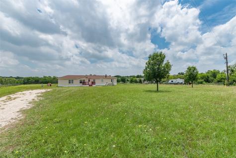 8516 County Road 1230 Godley TX 76044