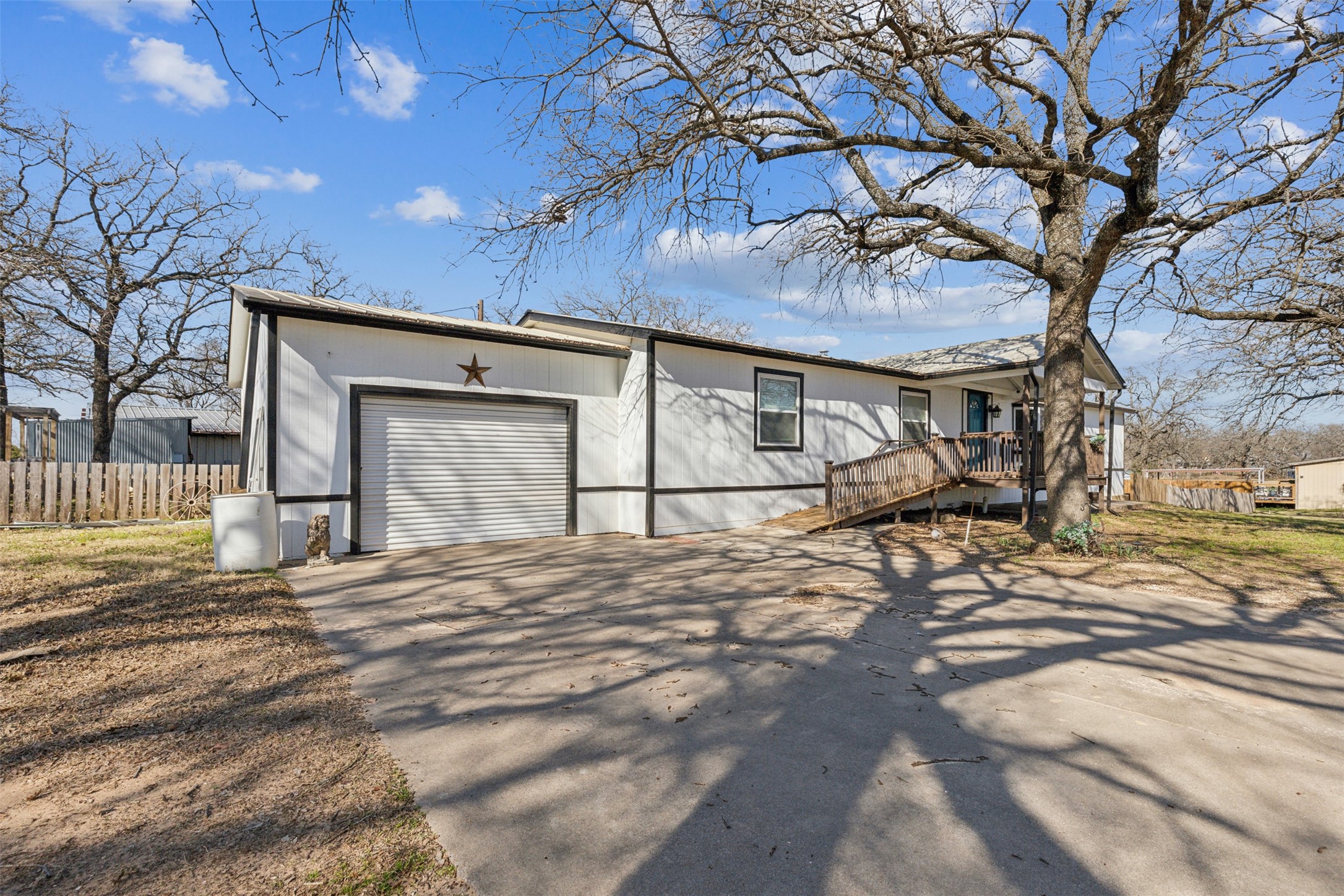 3217 E Fm 916 Cleburne TX 76031