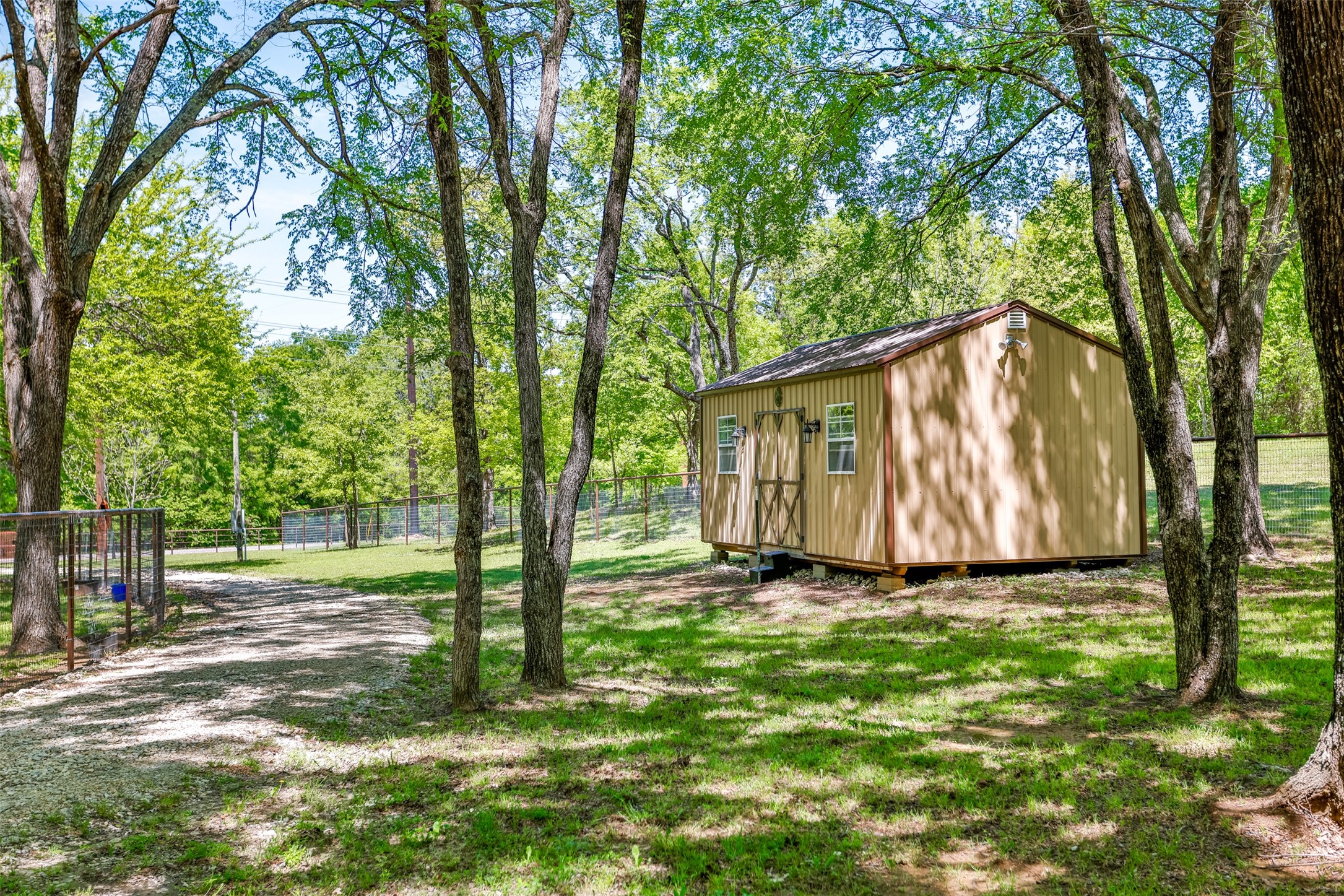 100 Shawnee Trail Road Whitesboro TX 76273