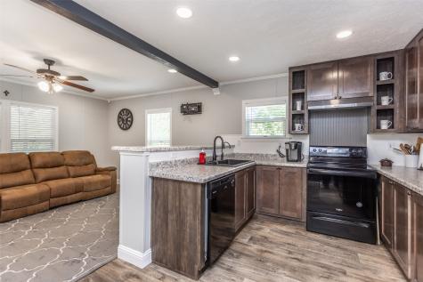 100 Shawnee Trail Road Whitesboro TX 76273