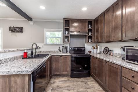 100 Shawnee Trail Road Whitesboro TX 76273