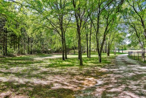 100 Shawnee Trail Road Whitesboro TX 76273