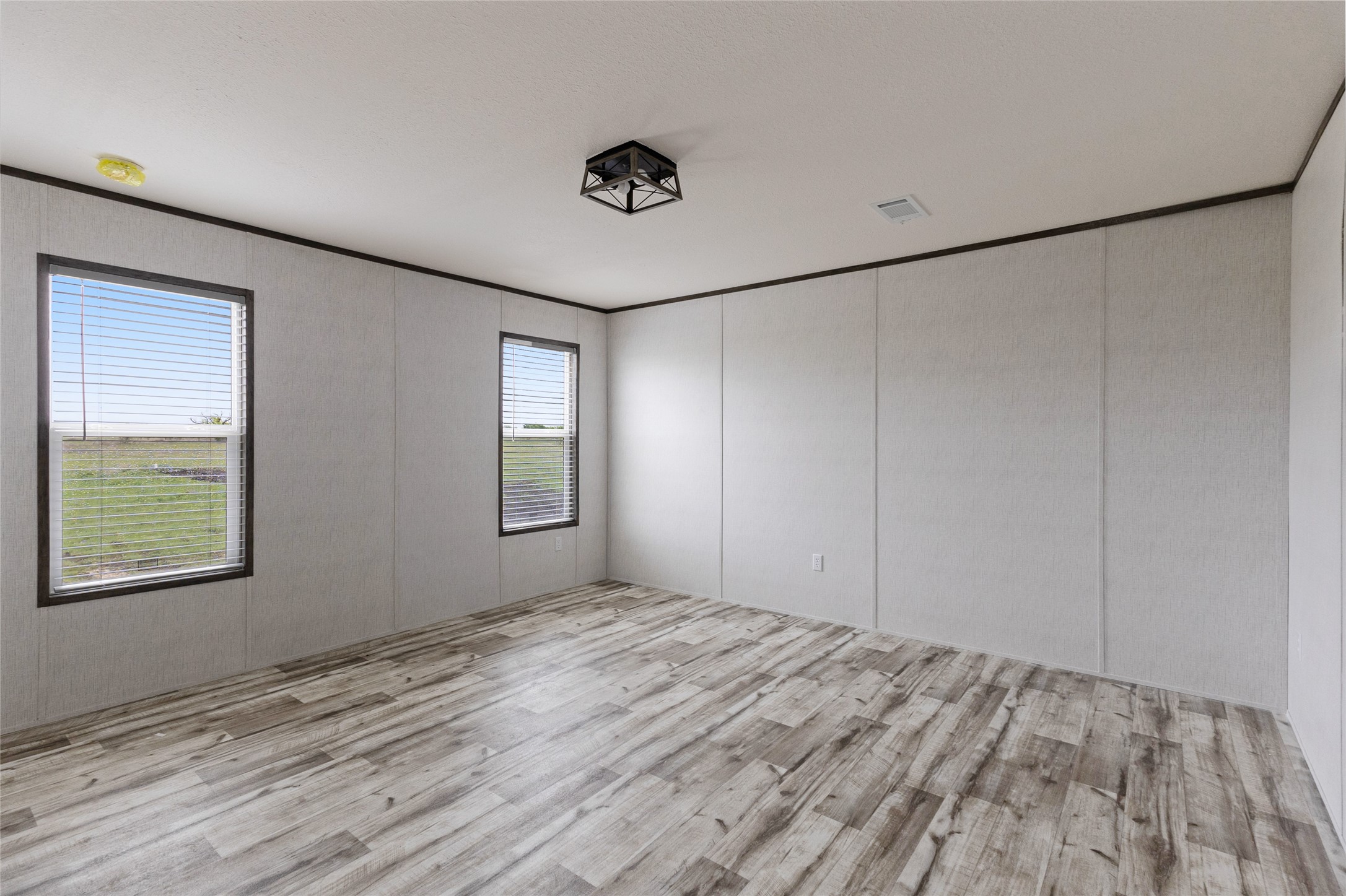 296 County Road 3215 Clifton TX 76634