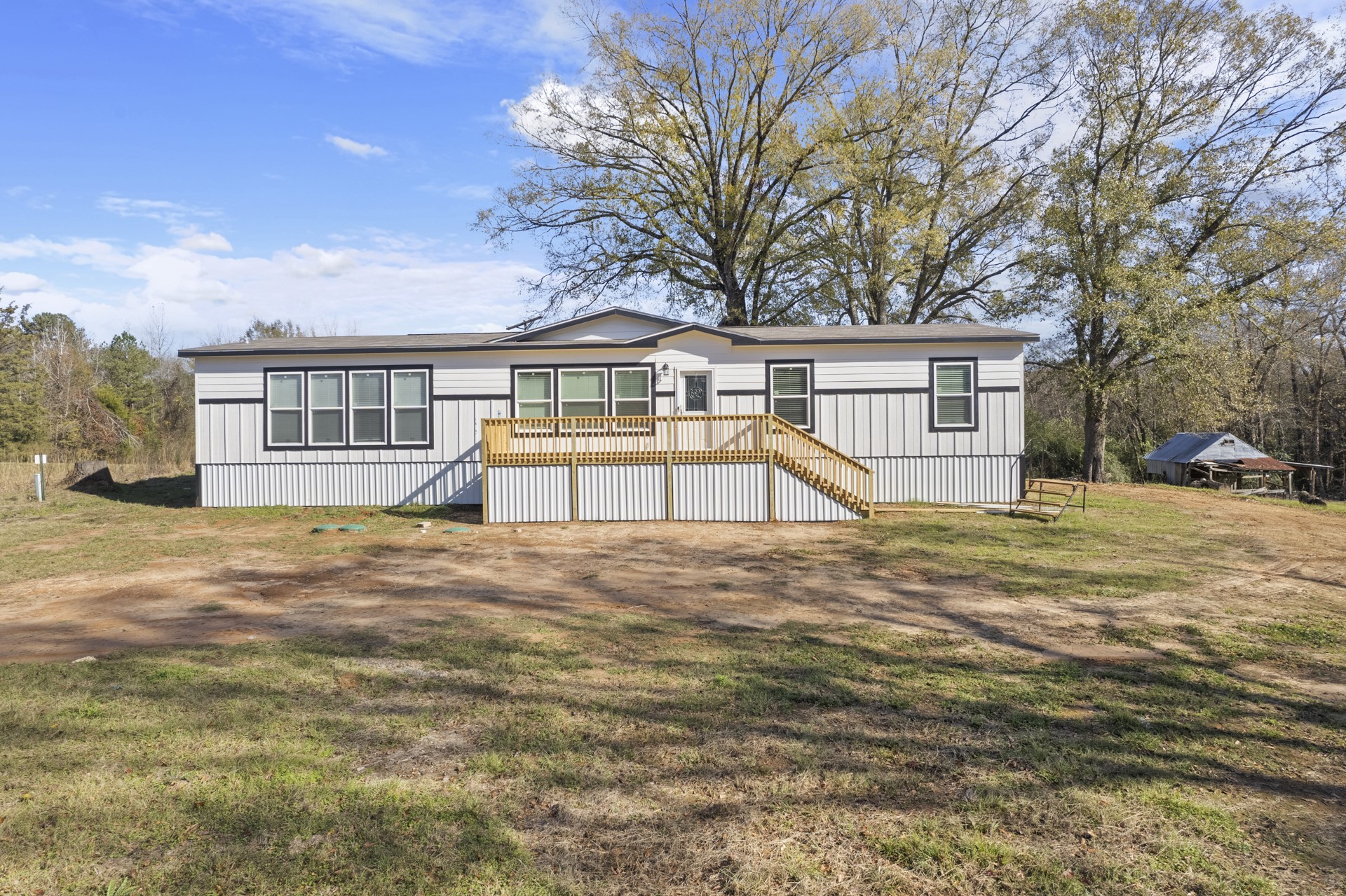 13521 Fm 130 Hughes Springs TX 75656
