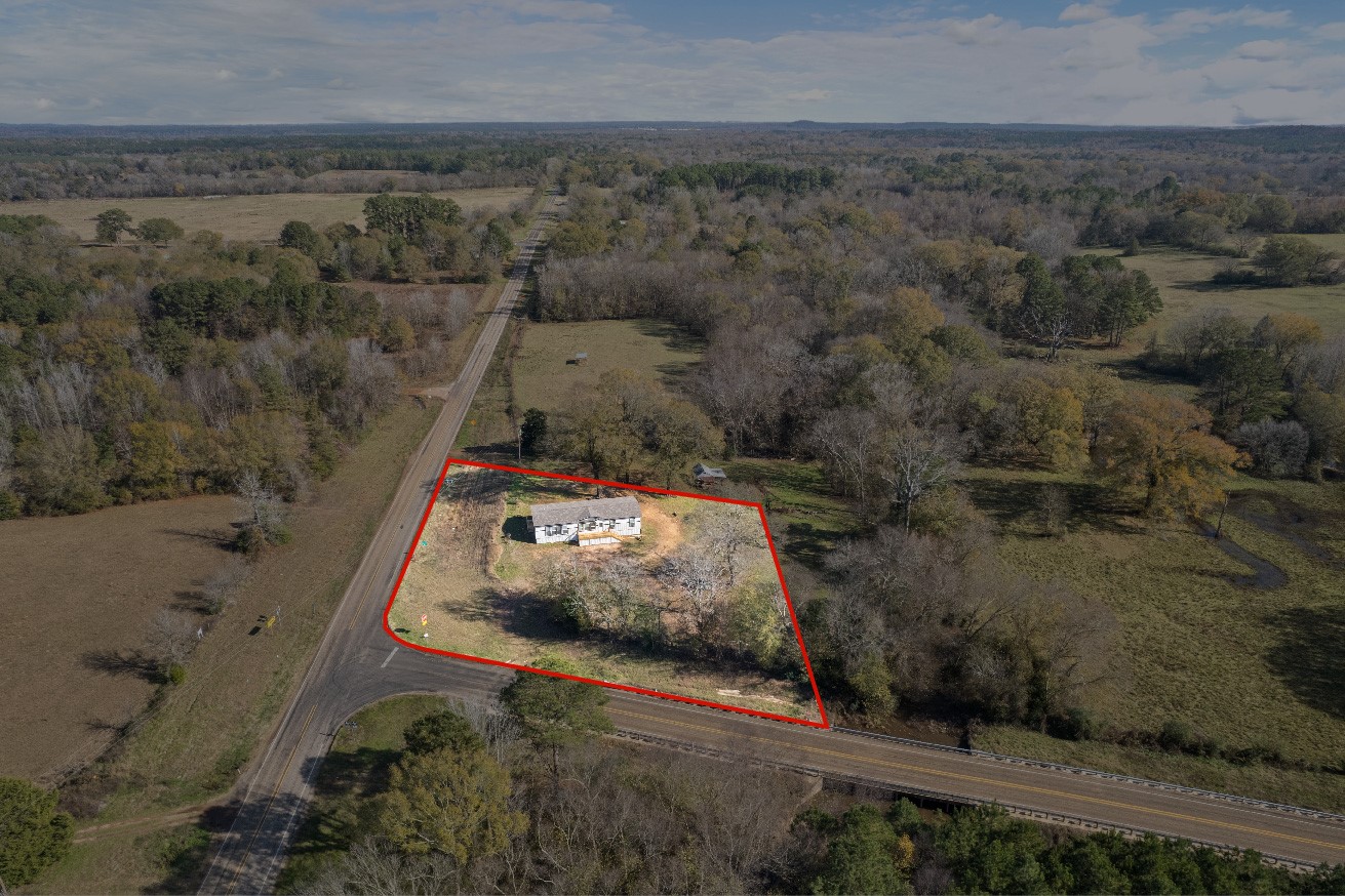 13521 Fm 130 Hughes Springs TX 75656