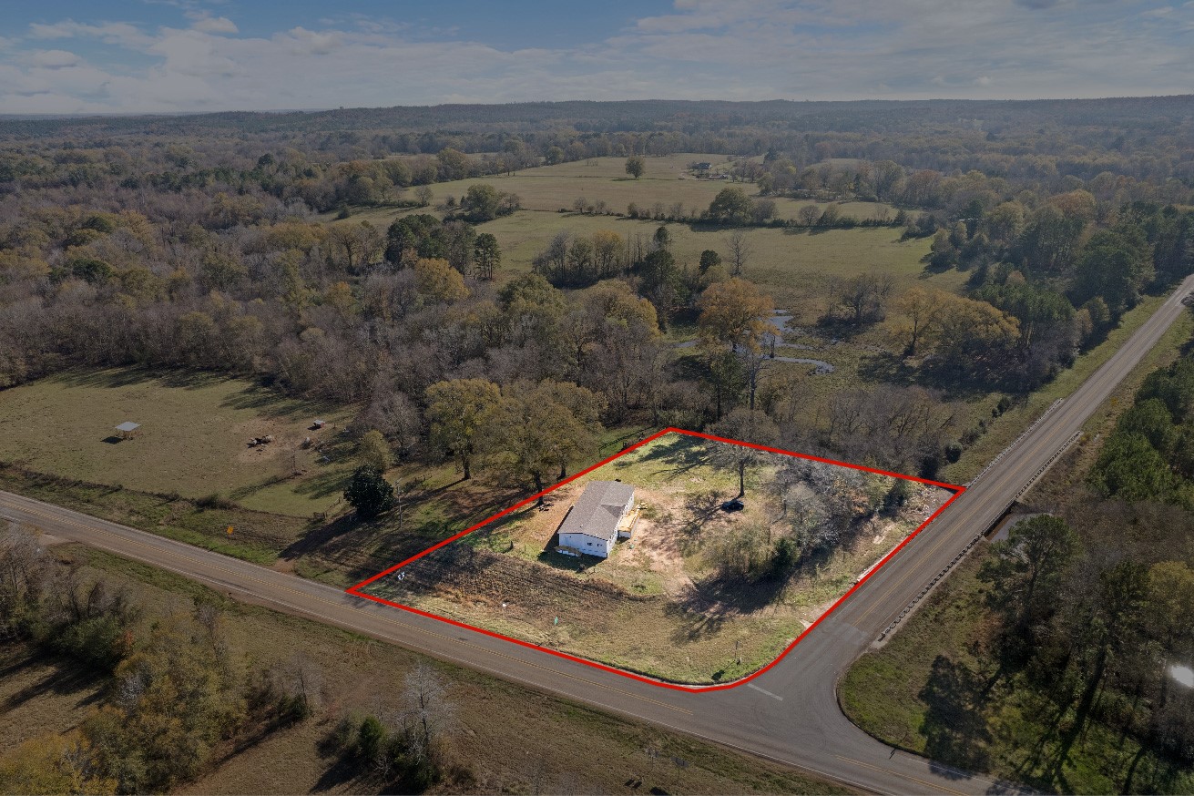 13521 Fm 130 Hughes Springs TX 75656