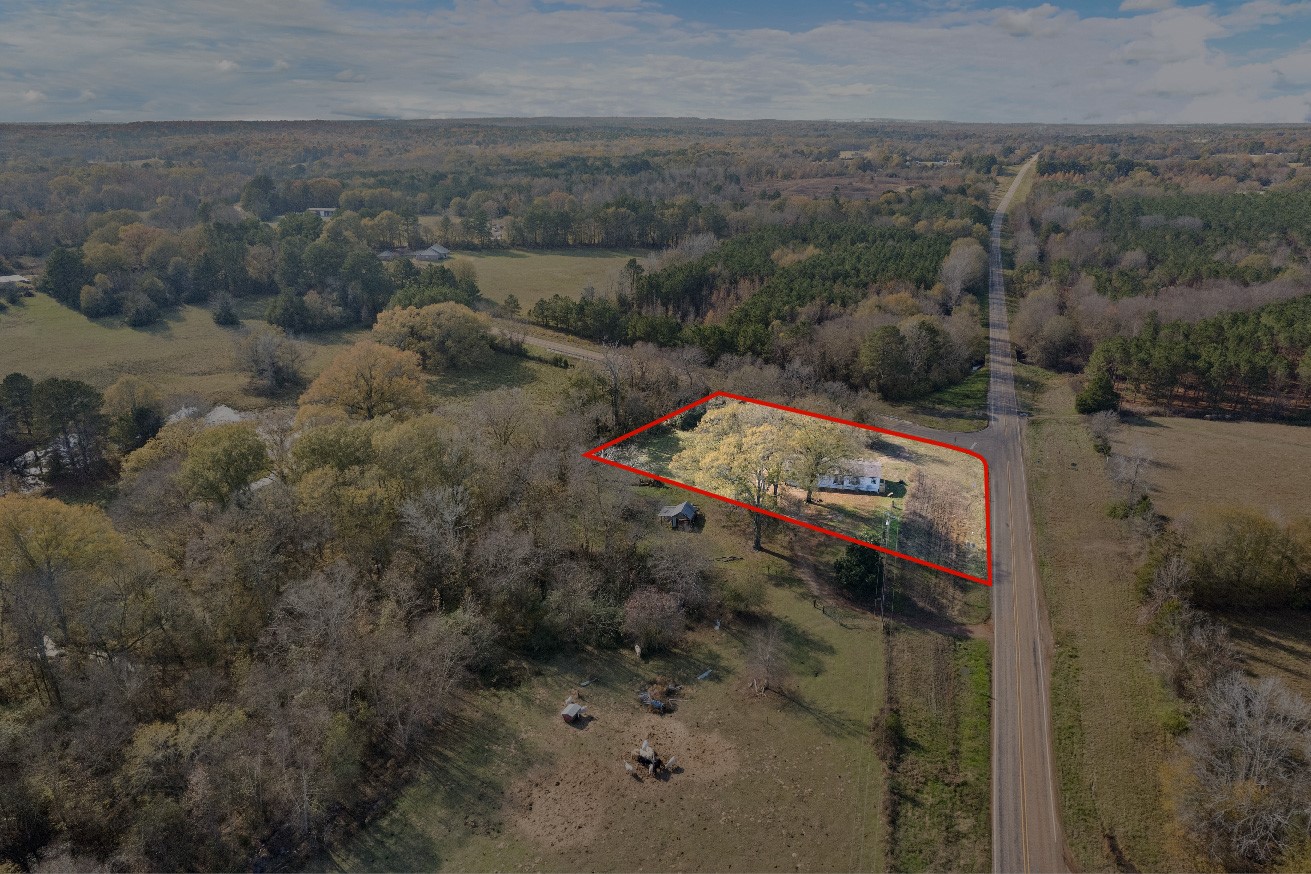 13521 Fm 130 Hughes Springs TX 75656