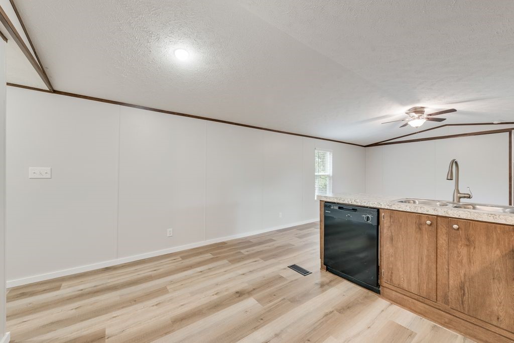 7642 County Road 474 W Henderson TX 75654