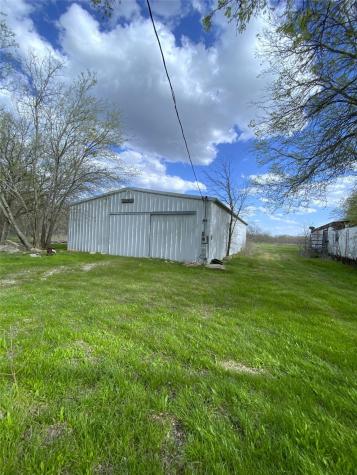 307 County Road 2350 Streetman TX 75859