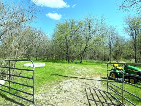 307 County Road 2350 Streetman TX 75859