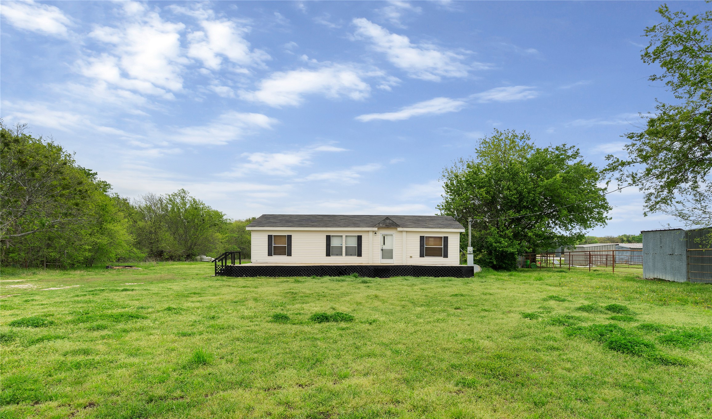 1774 Fm 2737 Lone Oak TX 75453